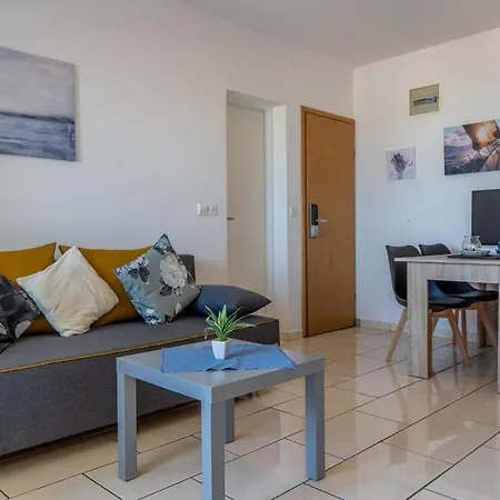 Apartments Martin'S Perla Vir Exterior photo